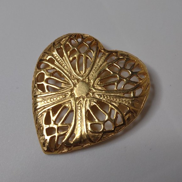 Large Metal Gold Tone Heart Brooch - Picture 1 of 16